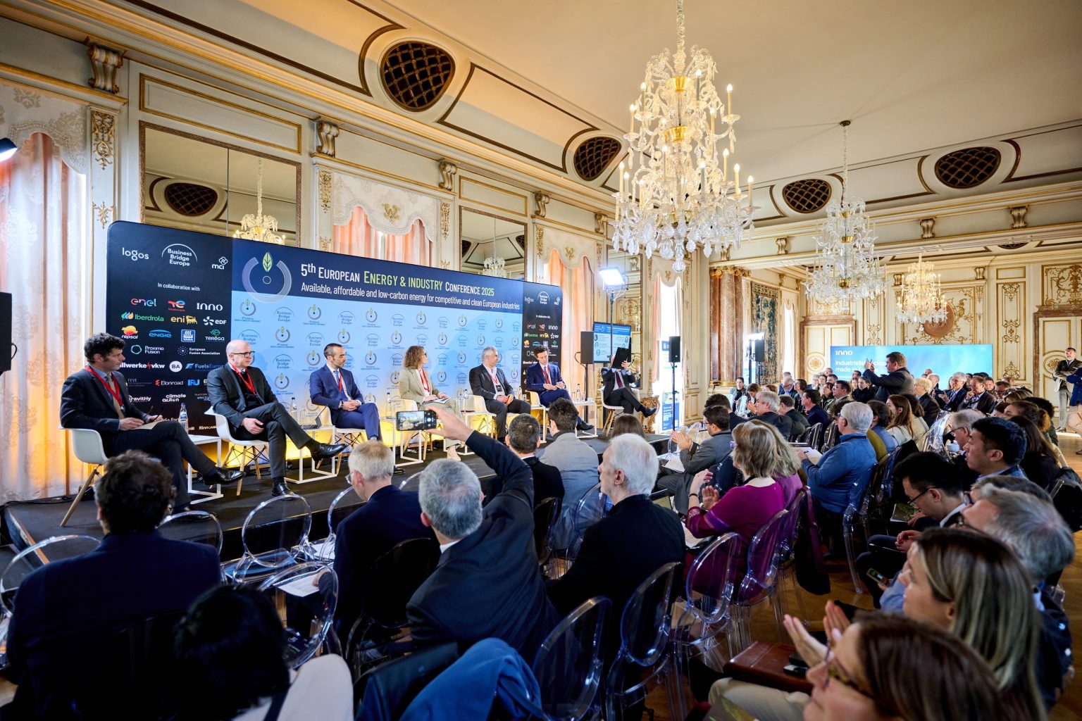 logos public affairs - Driving high-level engagement for Europe’s clean ...